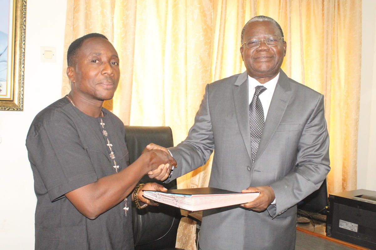 M. Kossi Ayénagbo, doyen suppléant de la FaSEG