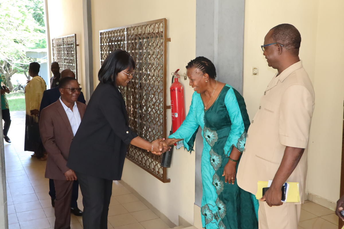 La nouvelle présidente de l’UK à la rencontre de son personnel