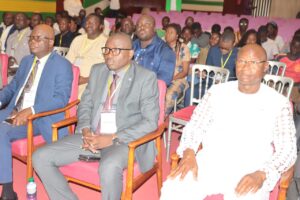 participants-presents-au-palais-des-congres-de-kara-pour-les-journees-scientifiques